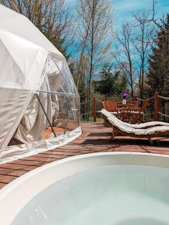 Medve Dome - Luxury Camping In The Middle Of Nature 호텔 블러히차 외부 사진